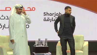 وسط استقبال حافل، محمد صلاح يصل معرض الشارقة الدولي للكتاب (فيديو)