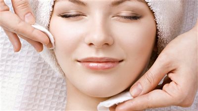 قناع العسل والأفوكادو لحماية البشرة من الجفاف في الشتاء