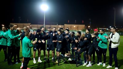 يورتشيتش يلقي محاضرة للاعبي بيراميدز قبل مغادرة فندق الإقامة (صور)