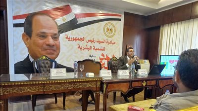 طلاب جامعة القناة يشاركون في محاضرة عن 