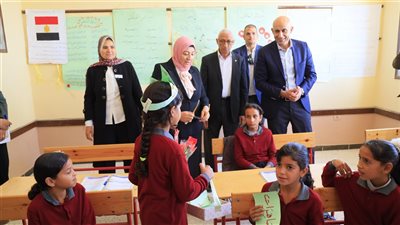 وزير التعليم يشيد بمعلمة لغة عربية بإحدى مدارس شمال سيناء لهذا السبب 