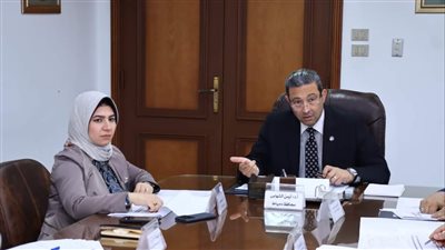 محافظ دمياط يناقش محاور الخطة الاستثمارية للعام المالى المقبل