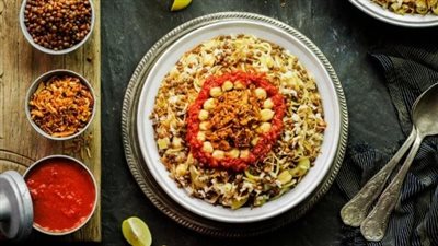 طريقة عمل الكشري المصري في البيت ألذ من المحلات