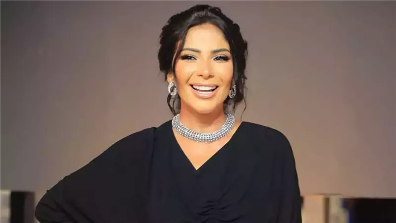 منى زكي 