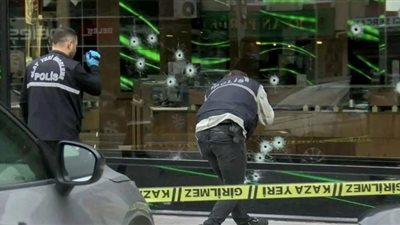 بـ28 رصاصة.. سطو مسلح على متجر ذهب وسط إسطنبول (فيديو)