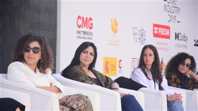 يمثل مصر بالمسابقة الدولية، أبطال فيلم «دخل الربيع يضحك» يحتفلون بمهرجان القاهرة السينمائي (صور)