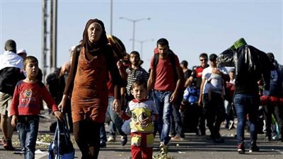 بعد تصديق الرئيس..9 حقوق للاجئين في القانون الجديد (إنفوجراف)