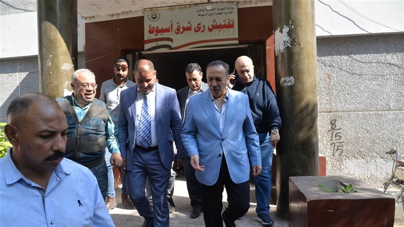 محافظ أسيوط يتفقد