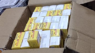 محظور تداولها، القبض على صاحب صيدلية بحوزته 2 مليون قرص أدوية (صور)