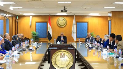 قرارات عاجلة من وزير التعليم بشأن امتحانات نصف العام 