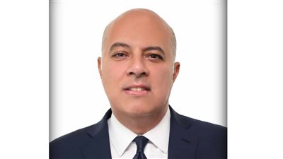 السفير محمد الشناوي مُتحدثا رسميا جديدا باسم رئاسة الجمهورية.. بدأ حياته الوظيفية وكيلًا للنائب العام.. شغل منصب سفير مصر لدى المجر.. ويحمل مسيرة دبلوماسية مهنية طويلة