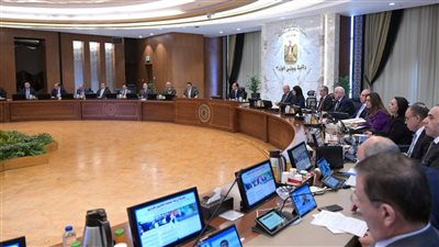 مدبولي في اجتماع الحكومة: عودة تشغيل شركة النصر للسيارات تمثل نقلة نوعية (صور) 