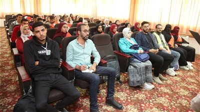 جامعة الفيوم تنظم ورشة عمل عن إعادة تدوير المخلفات 