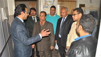 وكيل صحة سوهاج يتفقد سير العمل بديوان عام المديرية