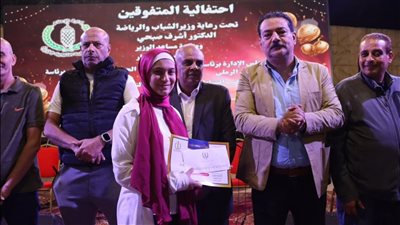 مركز شباب الجزيرة ينظم حفلًا فنيًّا لتكريم المتفوقين دراسيًّا