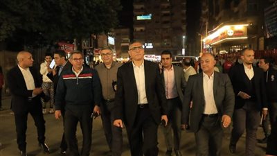 جولة مفاجئة لمحافظ الجيزة بشارعي الملك فيصل والعريش (صور) 