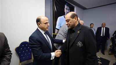 محافظ كفرالشيخ يقدم واجب العزاء فى وفاة اللاعب «محمد شوقي» (صور)