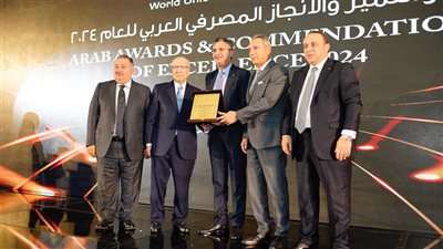 وزير التموين يفوز بجائزة التميز والإنجاز المصرفي العربي 2024
