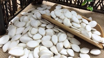 فوائد اللب الأبيض، يقوي المناعة ويعزز صحة القلب ويحارب الشيخوخة 