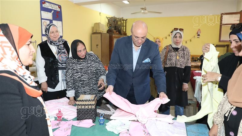 محافظ بني سويف يشهد