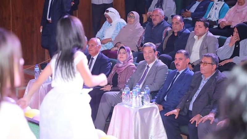 محافظ دمياط يشارك