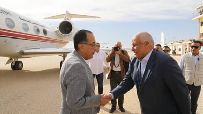 رئيس الوزراء يصل إلى الوادي الجديد لتفقد وافتتاح عدد من المشروعات التنموية (صور)