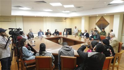 القومي للمسرح يناقش النقد الفني في سبعينيات القرن الماضي (صور)