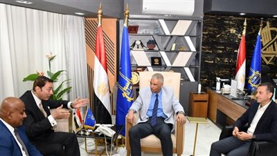 وزير التعليم العالي: 