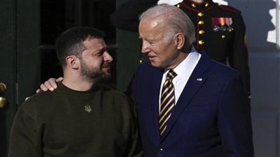 أسلحة وشطب ديون، هدايا بايدن 