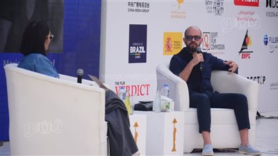 المونتير أحمد حافظ: أخشى المشاركة بالأعمال الكوميدية، وجميلة عوض تغضب من حذفي لمشاهدها (فيديو)