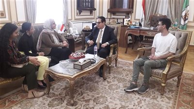 رئيس جامعة القاهرة: نعمل على إدماج الطلاب الوافدين في المجتمع الجامعي