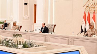  السيسي يتابع جهود القوات المسلحة في تأمين كافة الاتجاهات الاستراتيجية للدولة (فيديو)