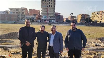 بدء العمل في إنشاء ملعب نجيل صناعي بنادي السنطة بالغربية