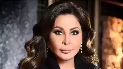 إليسا في عيد الاستقلال: لبنان موجوع لكن ما بيضعف
