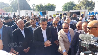 وزير التموين يفتتح سوق اليوم الواحد بحلوان (فيديو وصور)