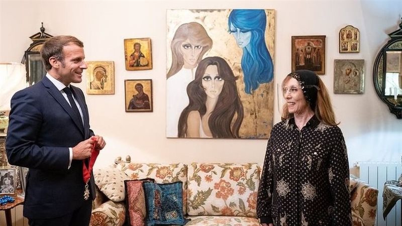 ماكرون وفيروز، فيتو