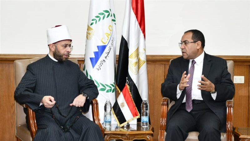 وزير الأوقاف ورئيس