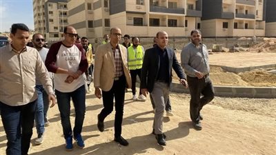 مساعد نائب رئيس المجتمعات العمرانية يتفقد مشروعات الإسكان بالقاهرة الجديدة