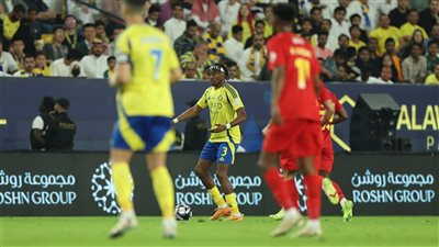 الدوري السعودي، النصر يتعادل مع القادسية 1-1 في الشوط الأول (صور) 