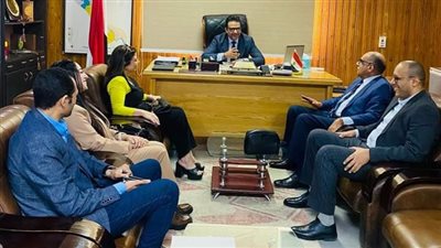 وكيل صحة سوهاج يلتقي وفد 