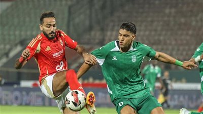 فان ديرك يسجل هدف التعادل للاتحاد أمام الأهلي 