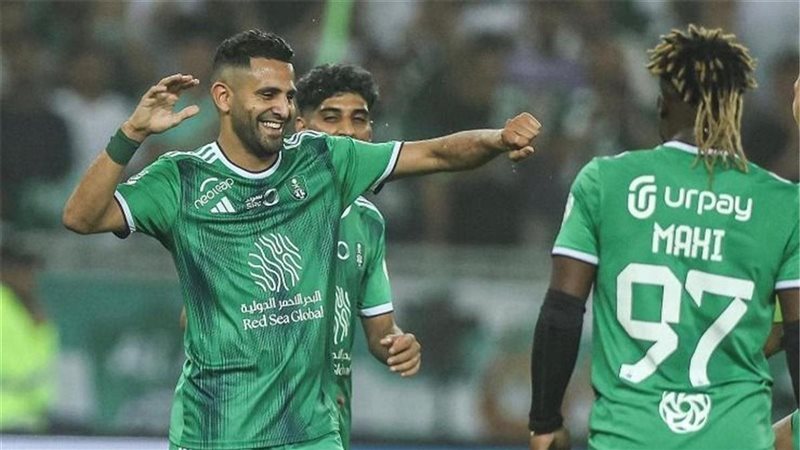 رياض محرز،فيتو