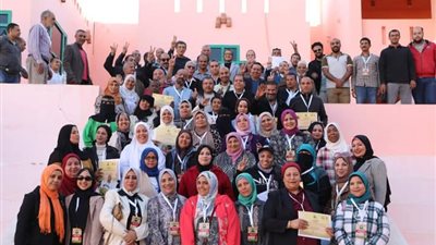 مع ختام معرض الحرف اليدوية والتراثية، شهادات تقدير لمنسقي وعارضي