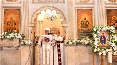 البابا تواضروس يترأس القداس الإلهي في الكنيسة المرقسية بالإسكندرية