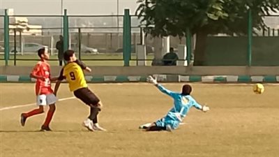 المقاولون 2011 يهزم الأهلي بحضور حسام غالي وأمير توفيق 