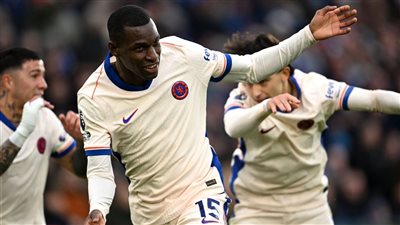 تشيلسي يتقدم على ليستر سيتي في الشوط الأول بالدوري الإنجليزي (فيديو)