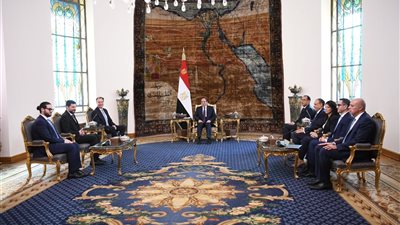  رسائل السيسي لرئيس المنتدى الاقتصادي العالمي وتكليفات حاسمة للحكومة (فيديو وصور)