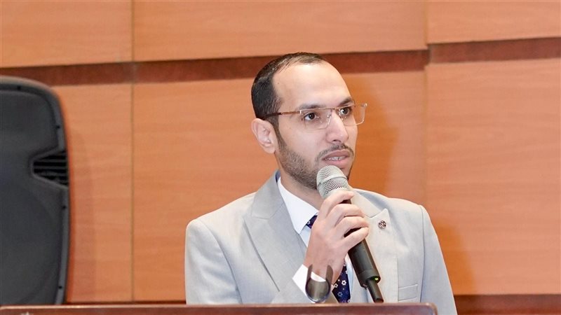 محمود الجلاد، معاون