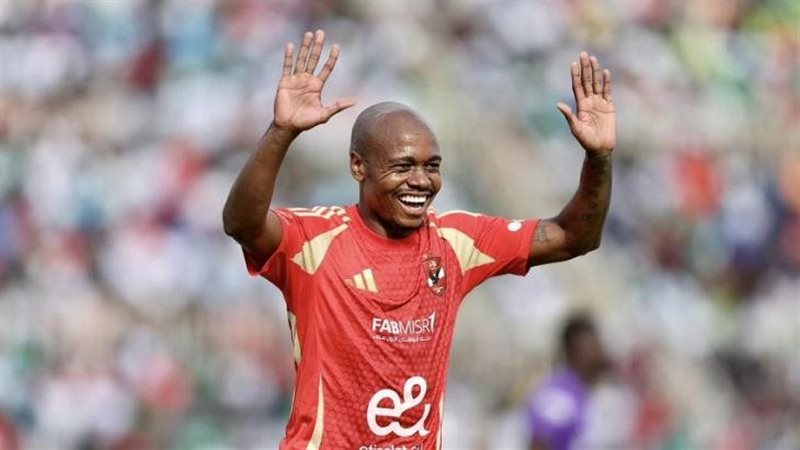 بيرسي تاو لاعب الأهلي