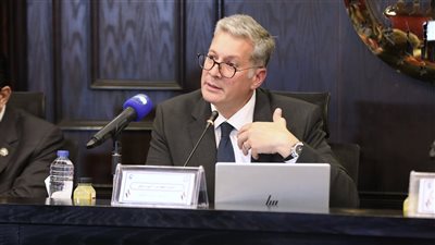 وزير البترول يصدر حركة تكليفات وتنقلات للشئون القانونية